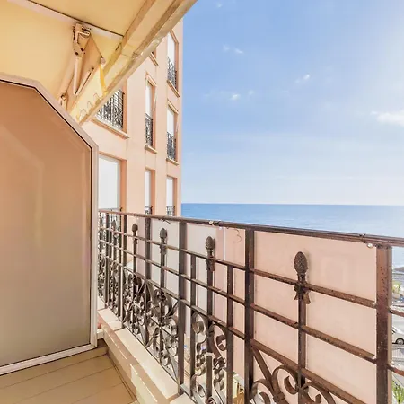 Victoria Bilocale Centro Citta E Vista Mare Menton