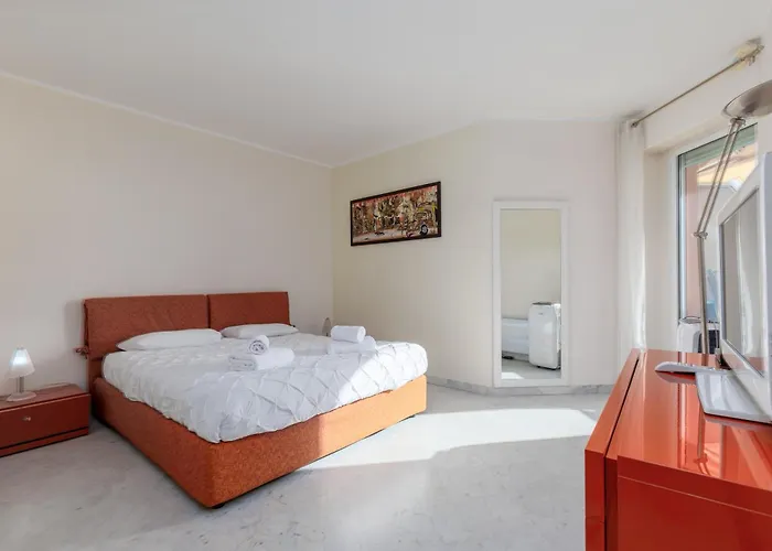 Apartamento Victoria Bilocale Centro Citta E Vista Mare Menton